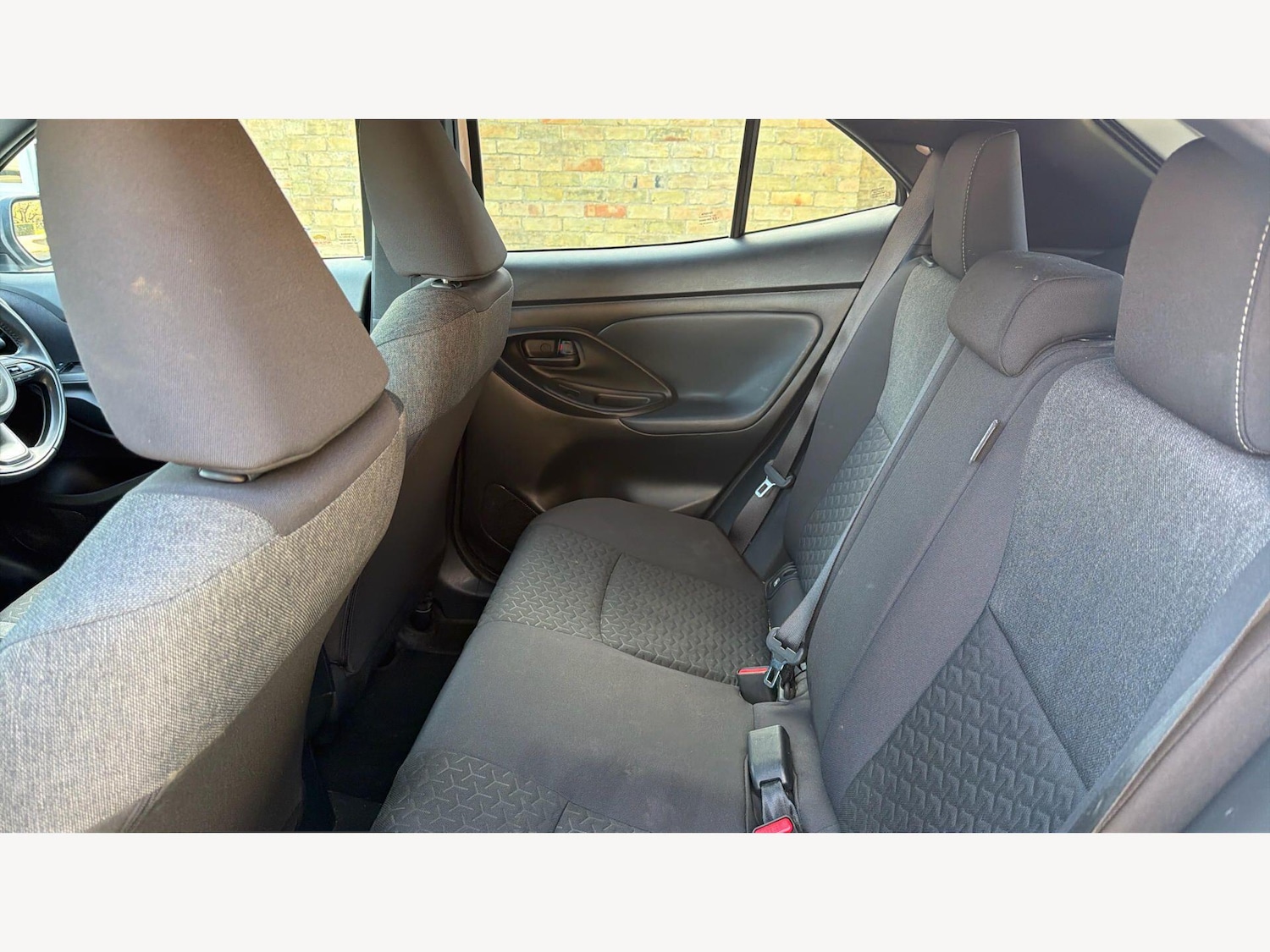 Used Toyota Yaris Cross 2023 for sale - 77940272: Photo 15