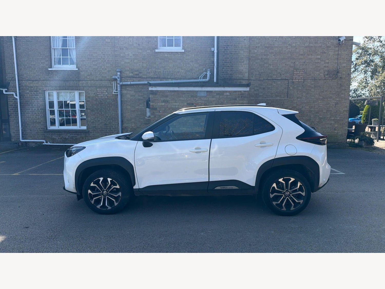 Used Toyota Yaris Cross 2023 for sale - 77940272: Photo 19