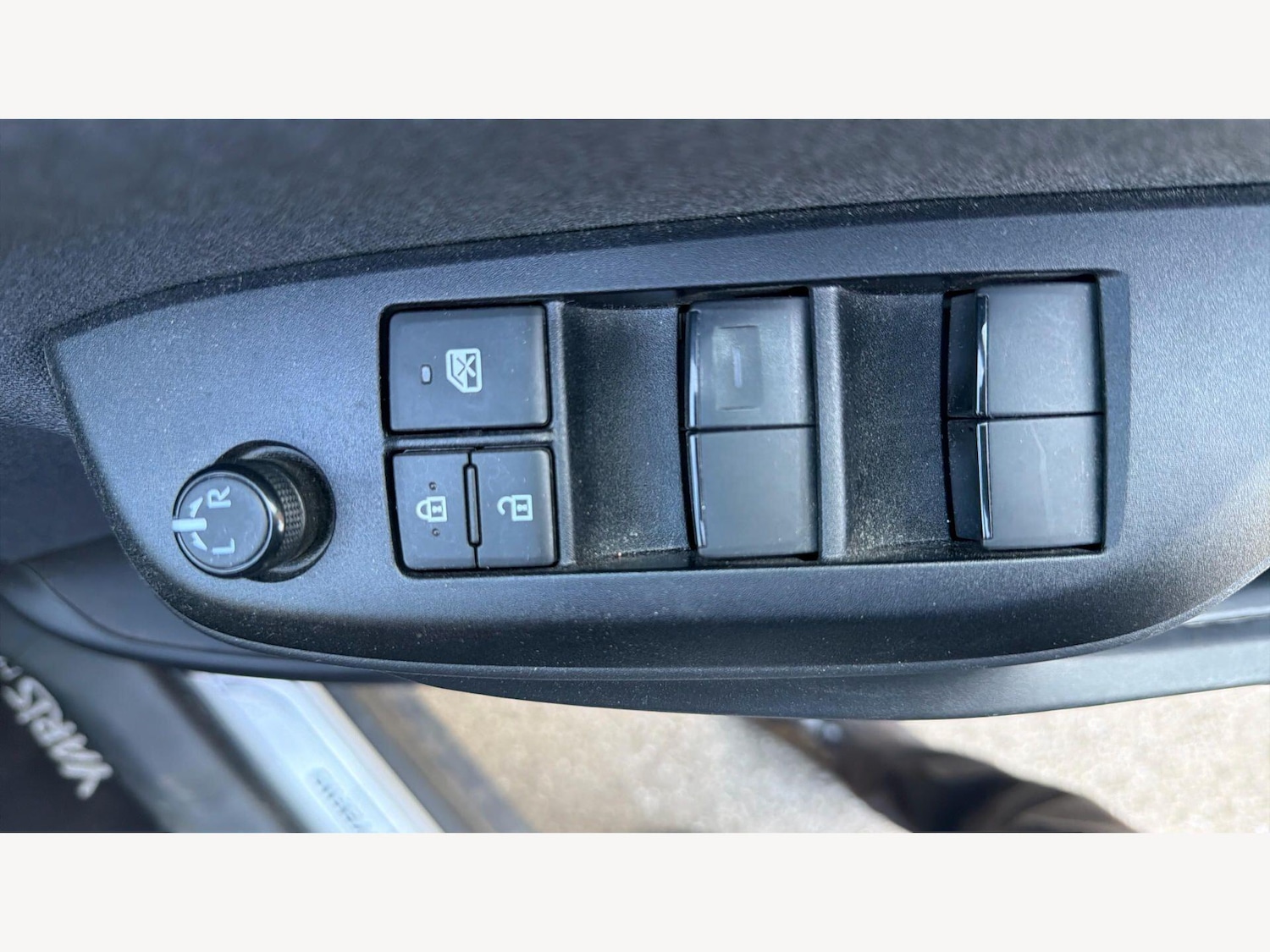 Used Toyota Yaris Cross 2023 for sale - 77940272: Photo 24