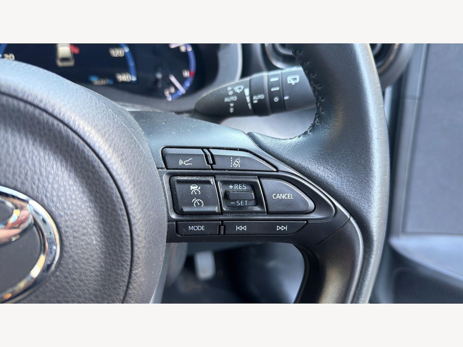 Used Toyota Yaris Cross 2023 for sale - 77940272: Photo 26