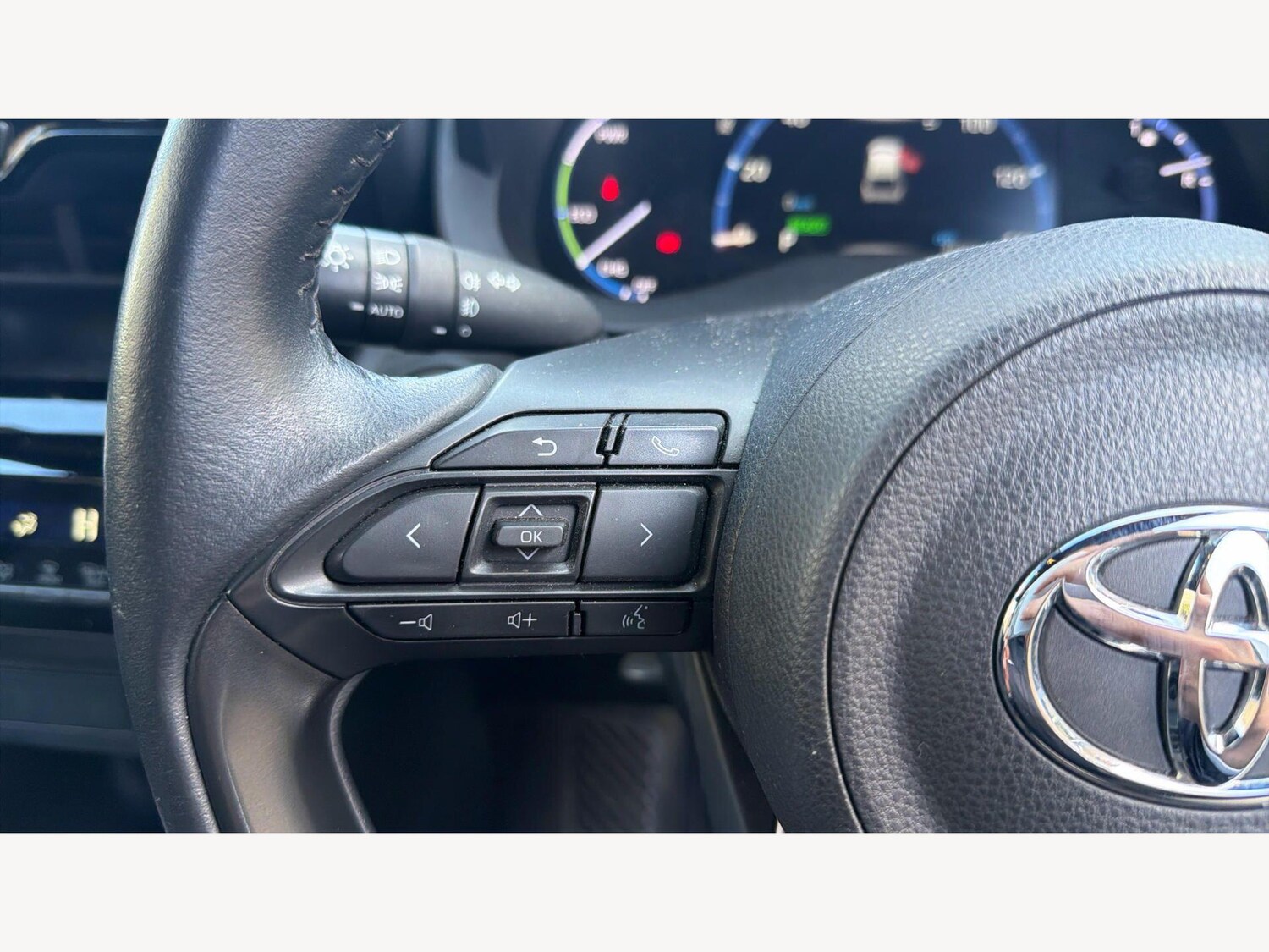 Used Toyota Yaris Cross 2023 for sale - 77940272: Photo 27
