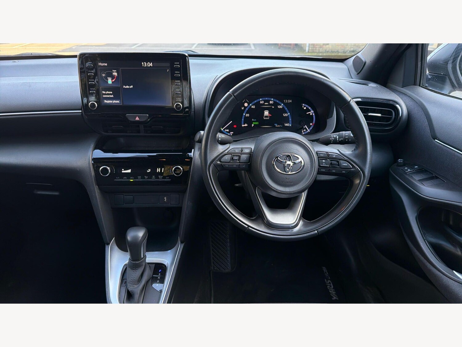 Used Toyota Yaris Cross 2023 for sale - 77940272: Photo 7
