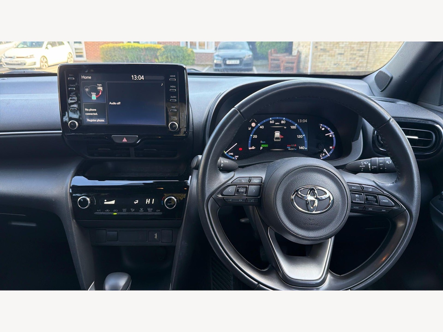 Used Toyota Yaris Cross 2023 for sale - 77940272: Photo 8