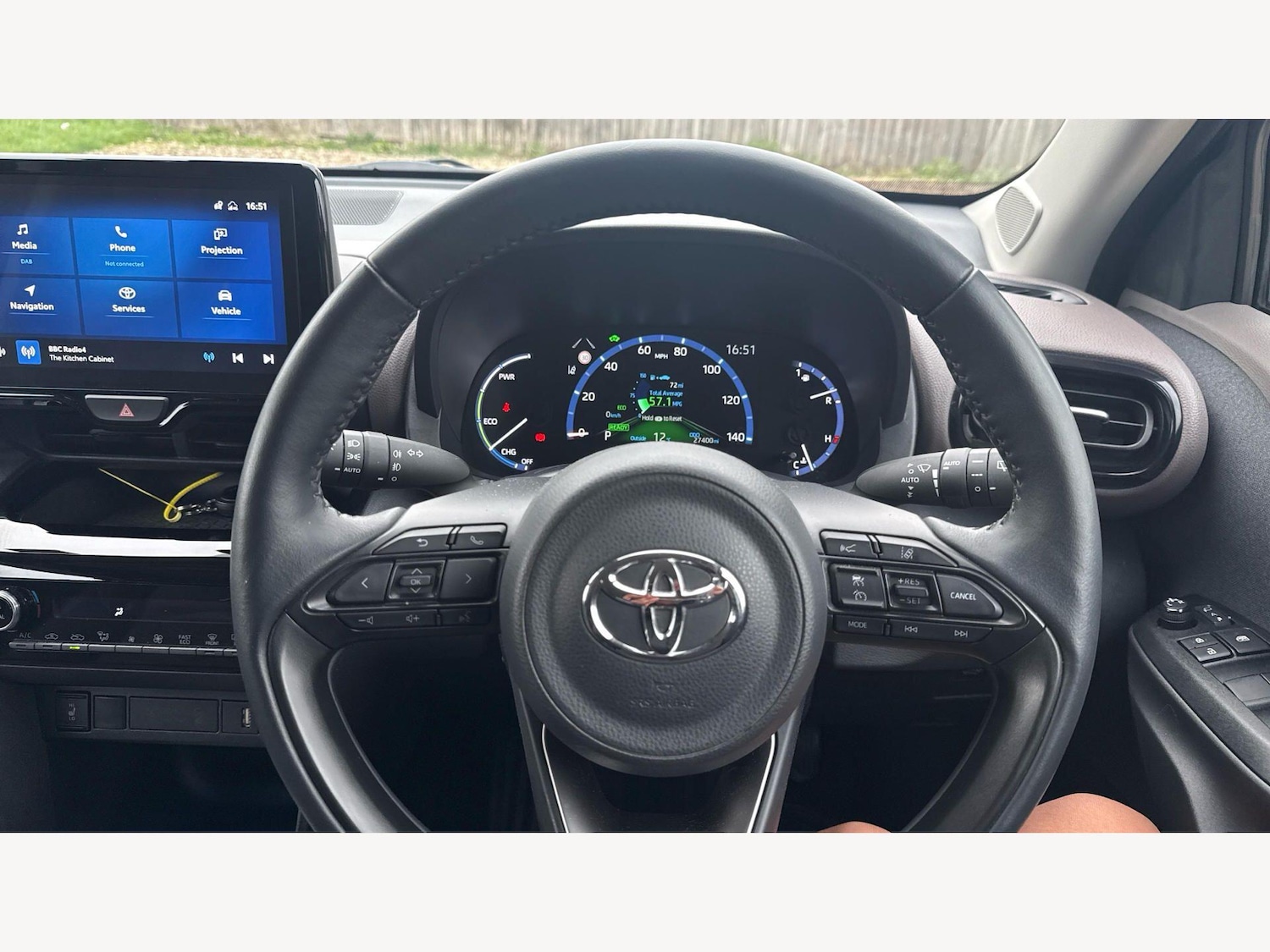 Used Toyota Yaris Cross 2023 for sale - 77993681: Photo 10