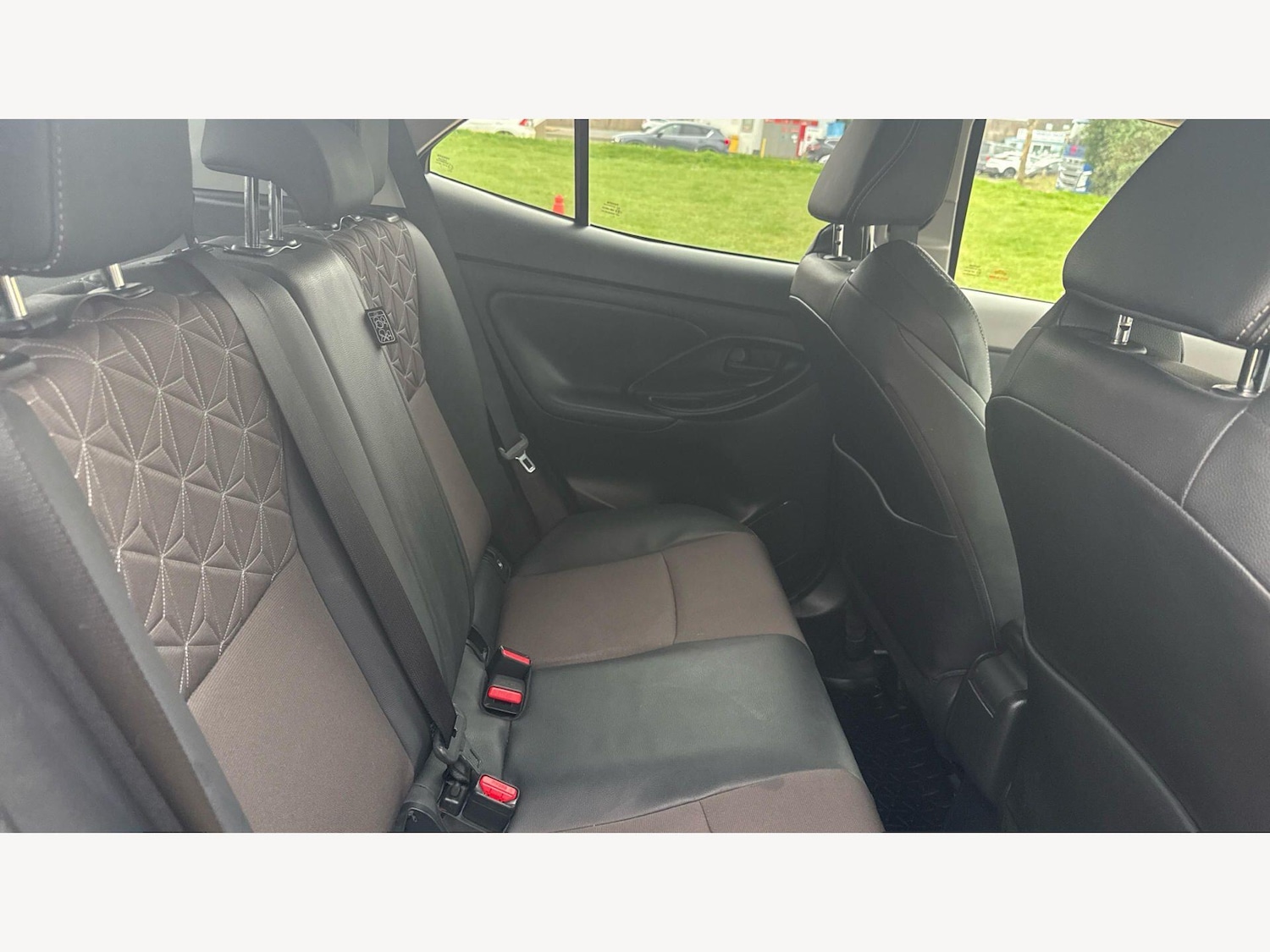 Used Toyota Yaris Cross 2023 for sale - 77993681: Photo 14