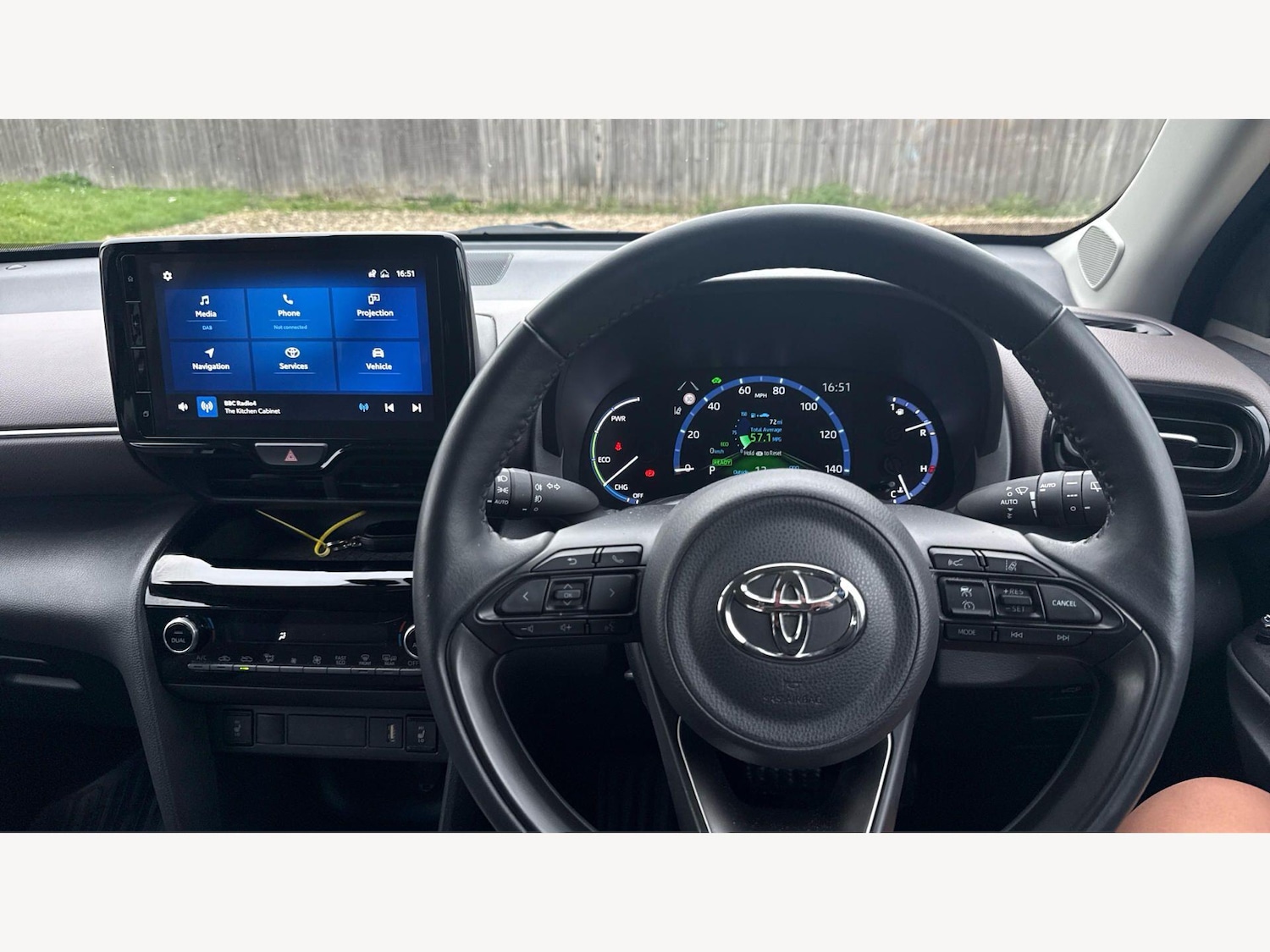 Used Toyota Yaris Cross 2023 for sale - 77993681: Photo 8