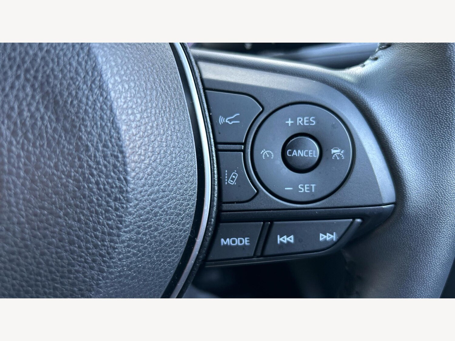 Used Toyota RAV4 2021 for sale - 77575018: Photo 28