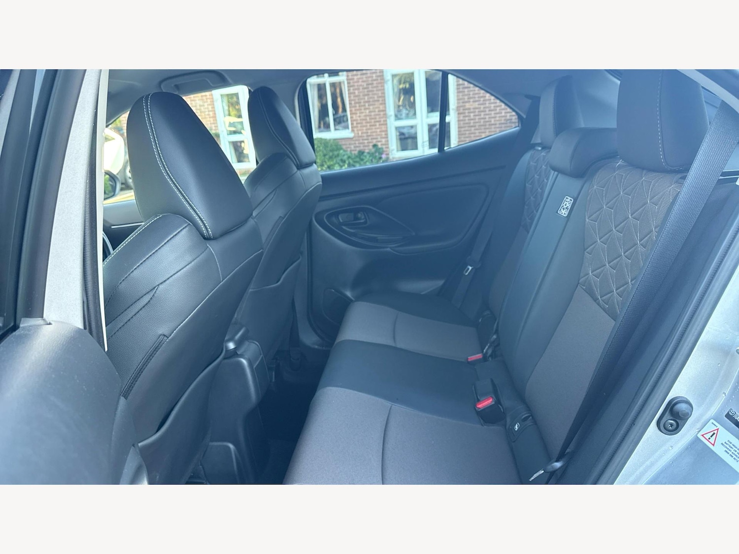 Used Toyota Yaris Cross 2023 for sale - 77057171: Photo 15