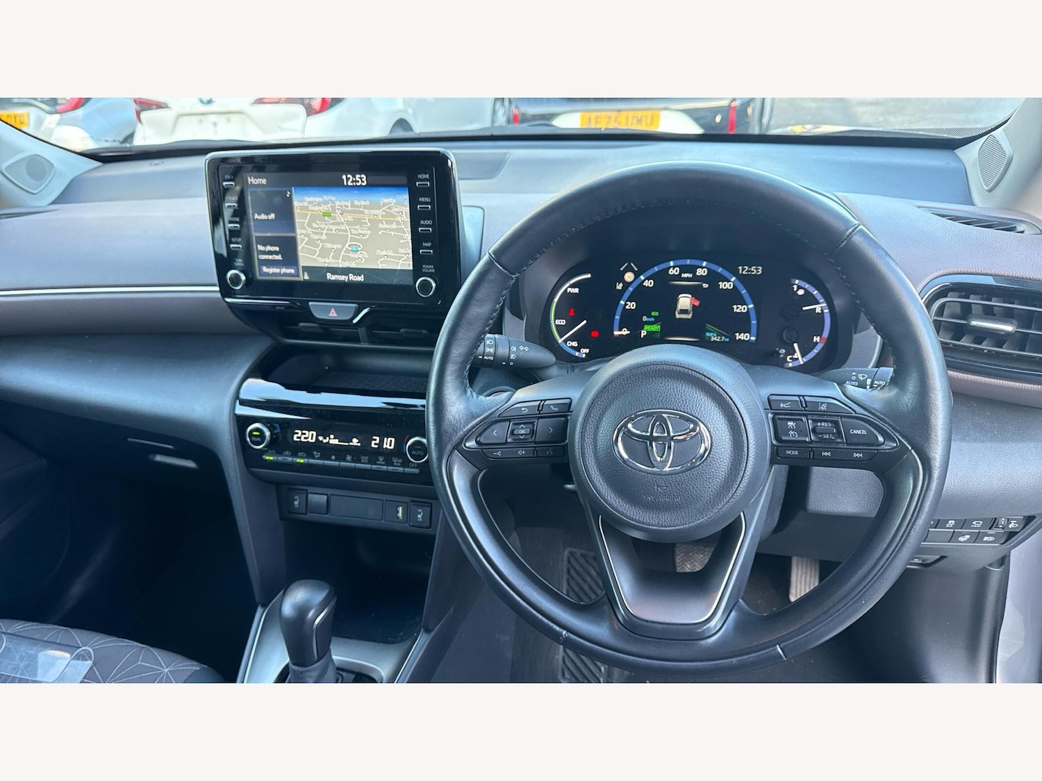 Used Toyota Yaris Cross 2023 for sale - 77057171: Photo 8