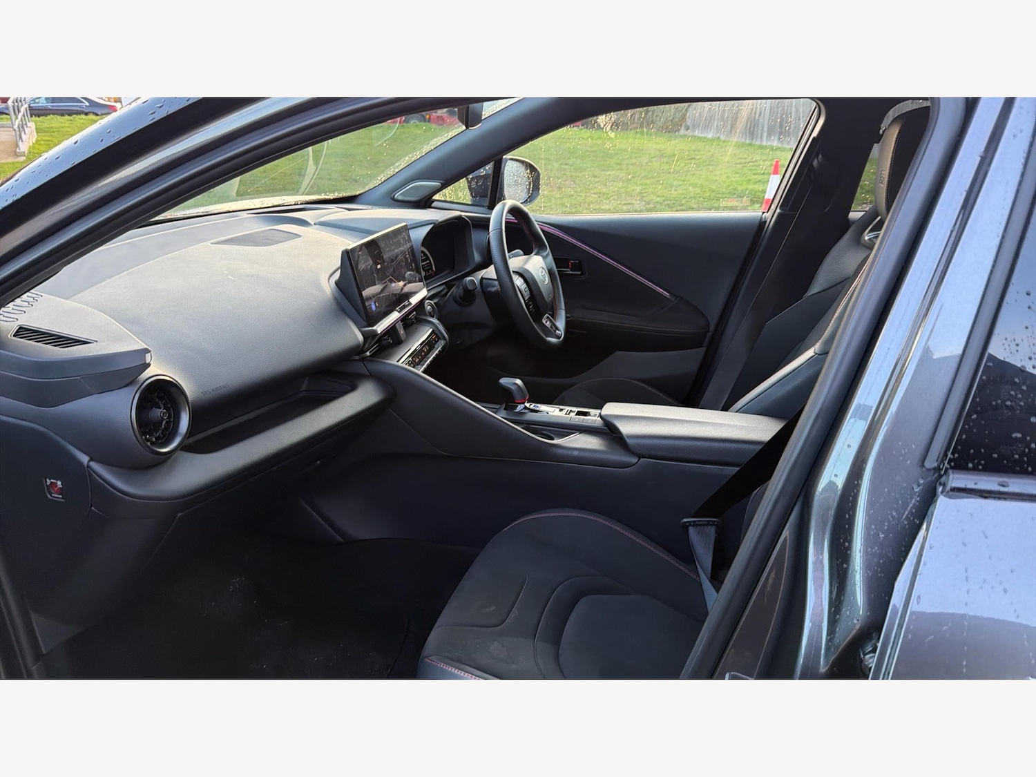 Used Toyota C-HR 2024 for sale - 77396190: Photo 12