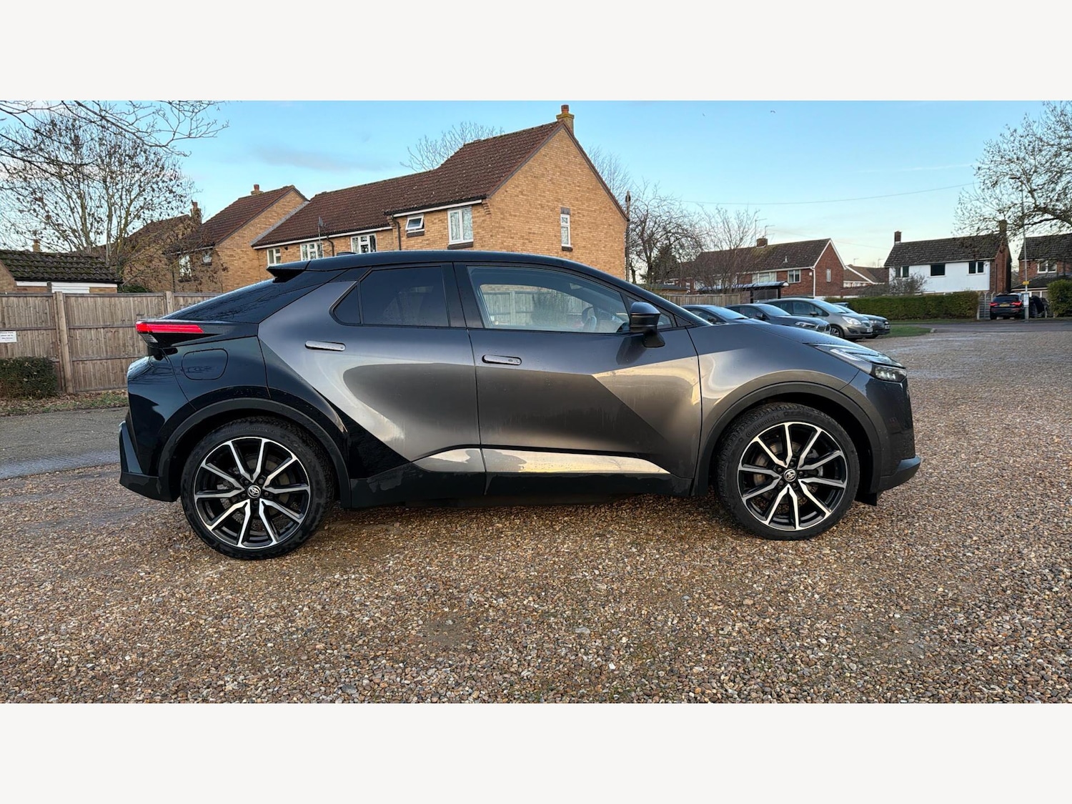 Used Toyota C-HR 2024 for sale - 77396190: Photo 18