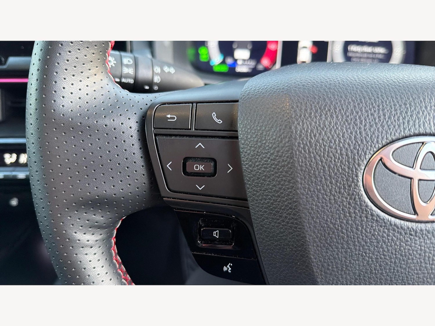 Used Toyota C-HR 2024 for sale - 77396190: Photo 29