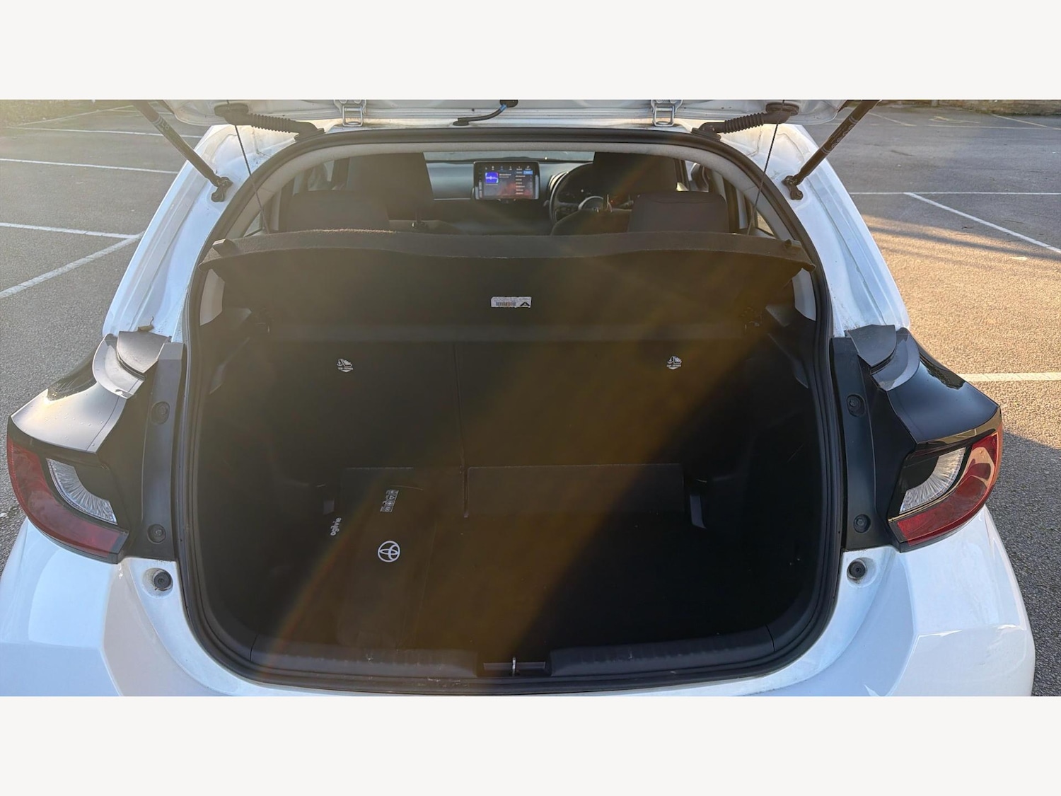 Used Toyota Yaris 2024 for sale - 77057561: Photo 16