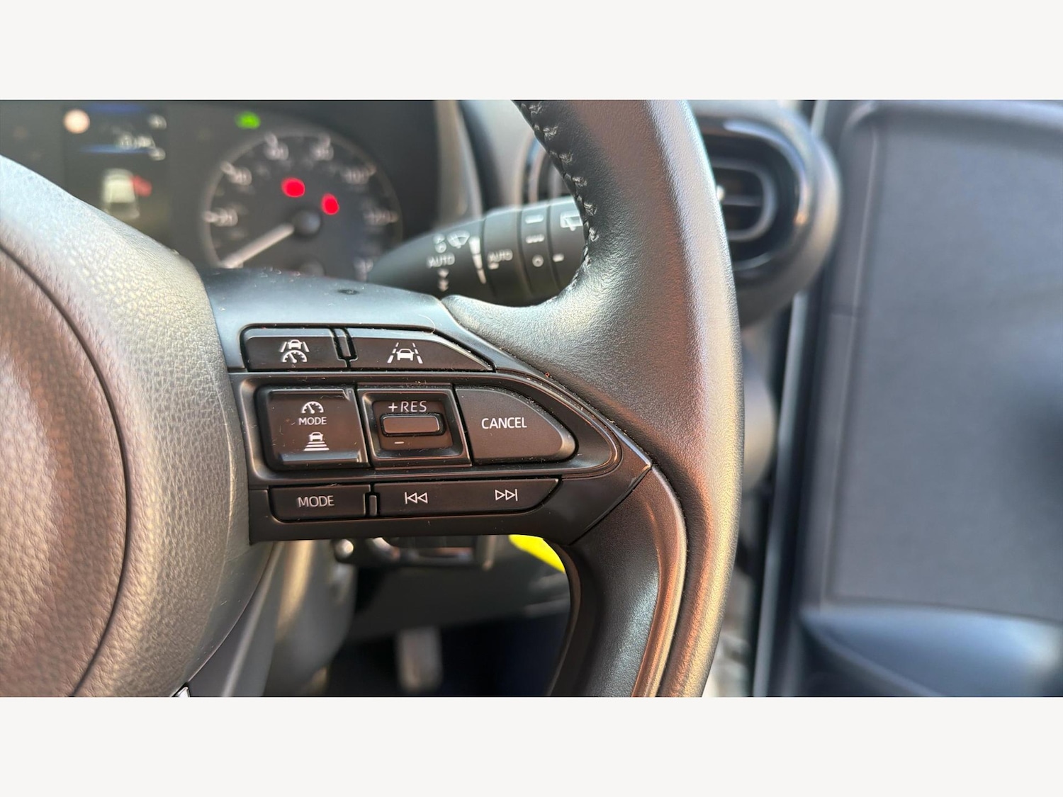 Used Toyota Yaris 2024 for sale - 77057561: Photo 24