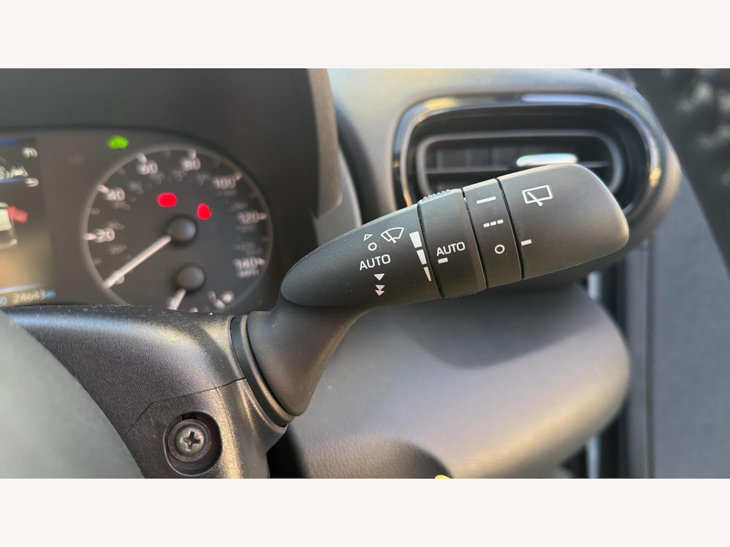 Used Toyota Yaris 2024 for sale - 77057561: Photo 26