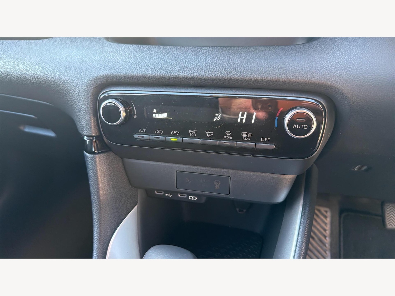 Used Toyota Yaris 2024 for sale - 77057561: Photo 27