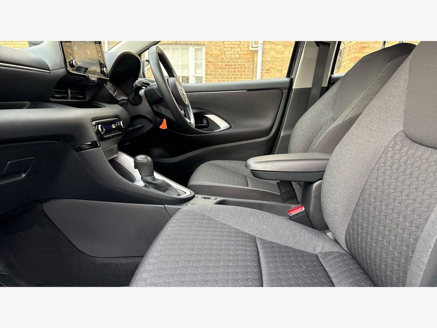 Used Toyota Yaris 2023 for sale - 78073211: Photo 12