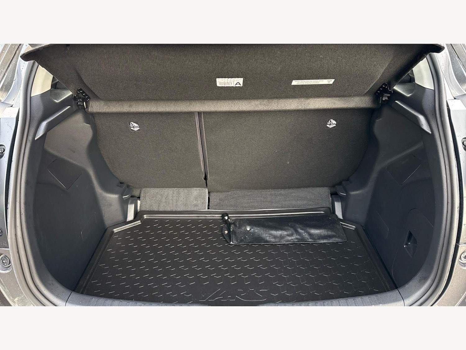 Used Toyota Yaris 2023 for sale - 78073211: Photo 23