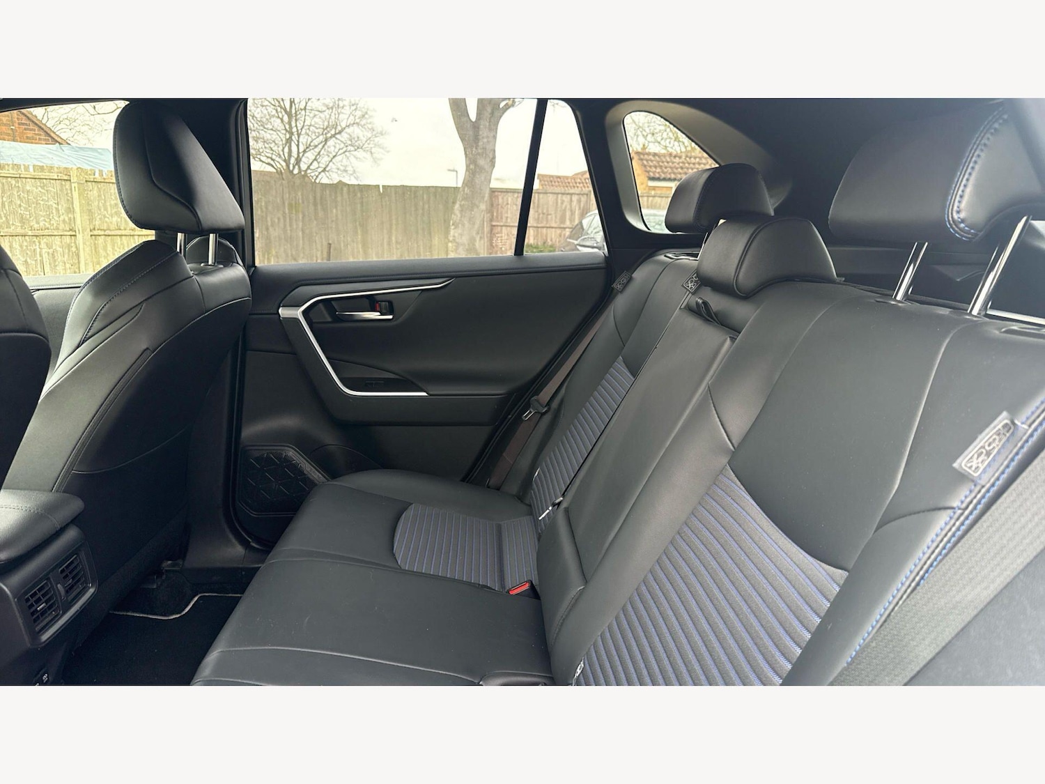 Used Toyota RAV4 2021 for sale - 77982498: Photo 15