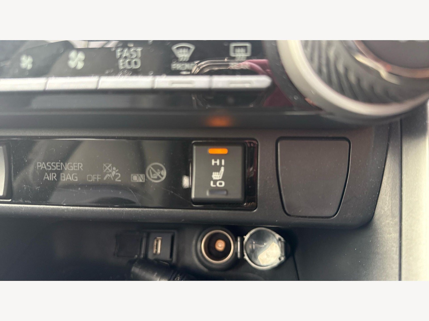 Used Toyota RAV4 2021 for sale - 77982498: Photo 30