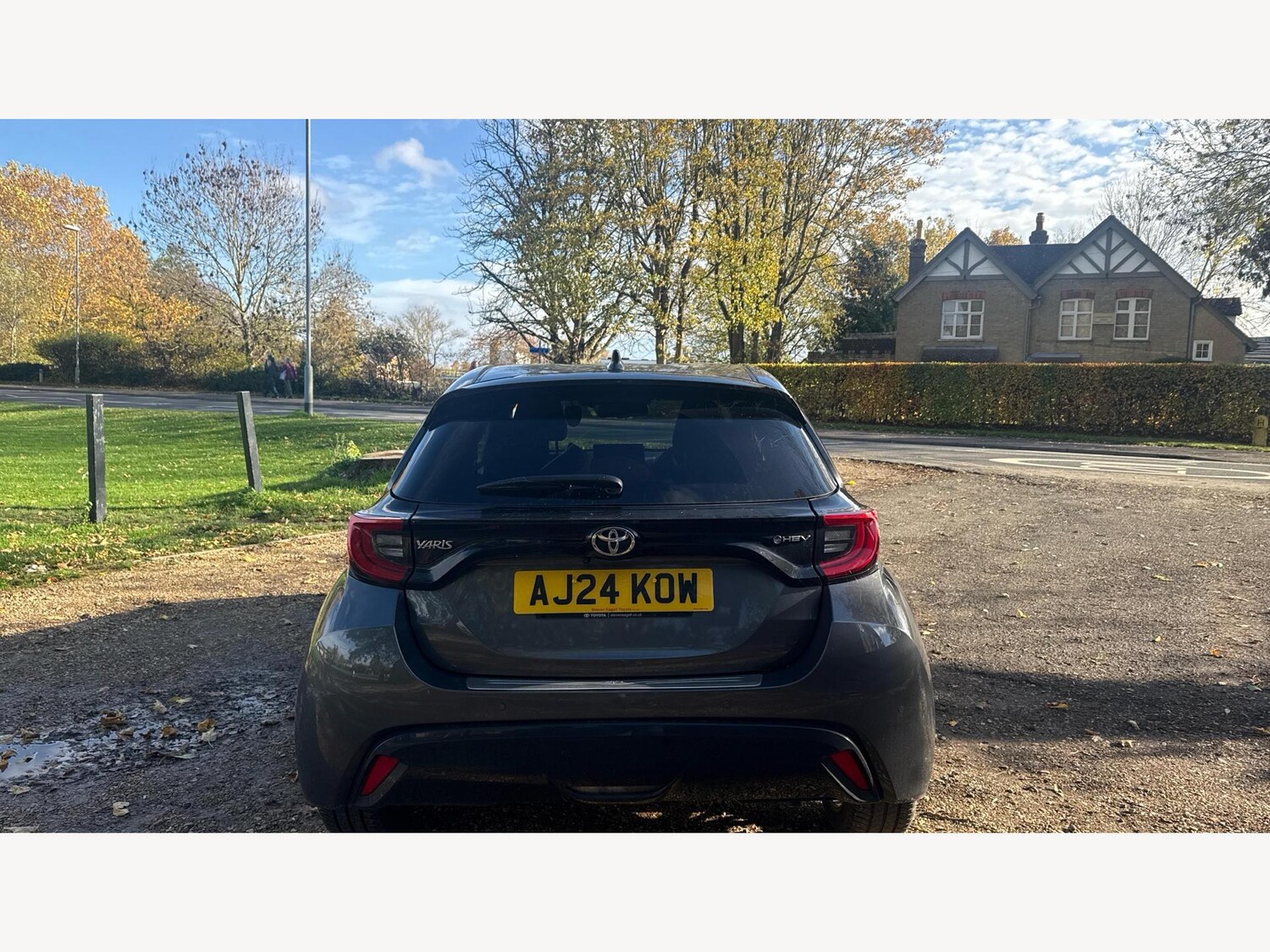 Used Toyota Yaris 2024 for sale - 76498427: Photo 21