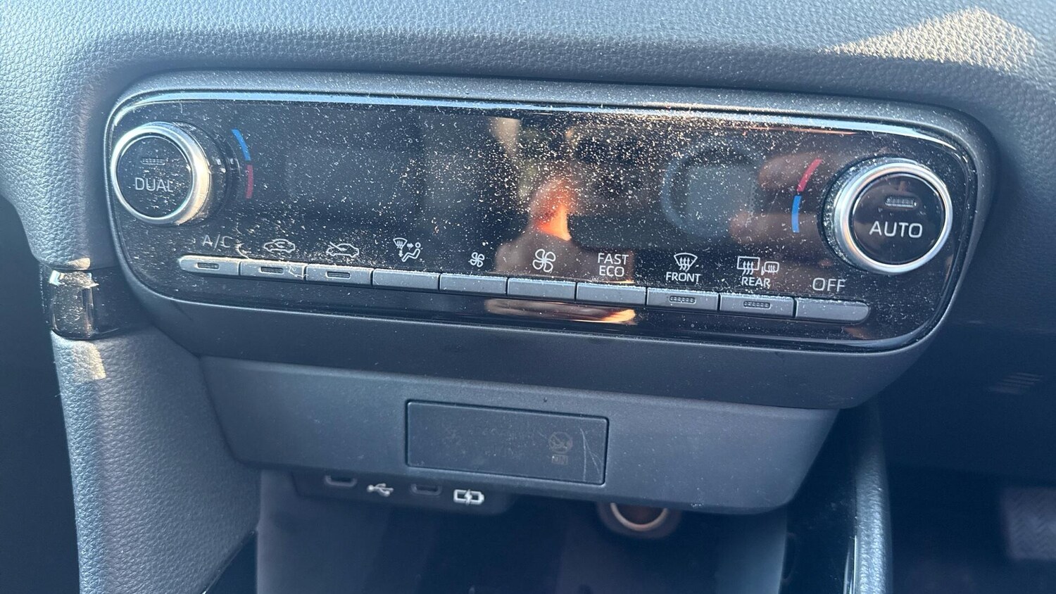 Used Toyota Yaris 2024 for sale - 76498427: Photo 36