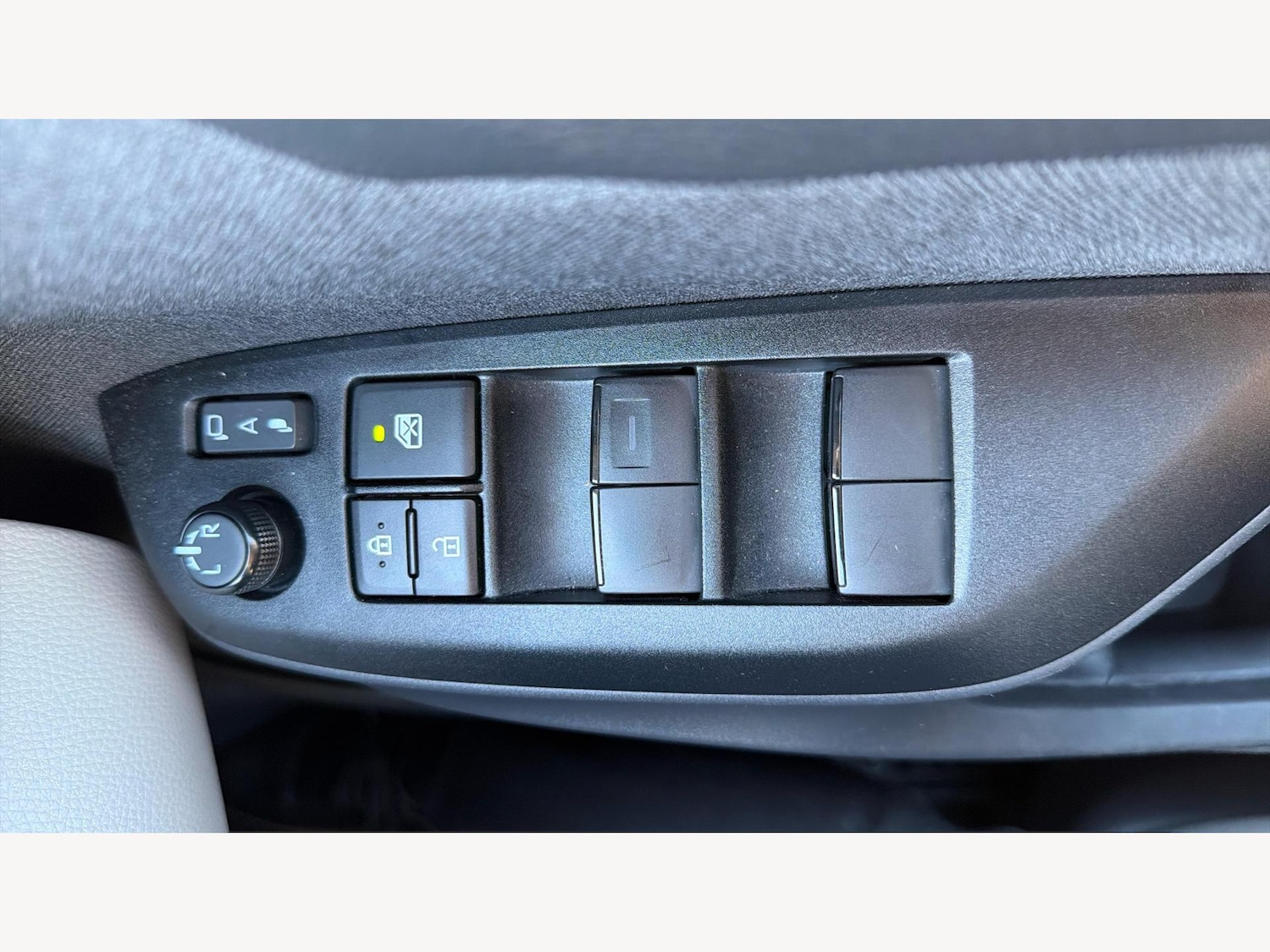 Used Toyota Yaris 2022 for sale - 77120836: Photo 25