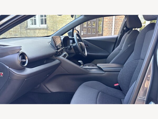 Used Toyota C-HR 2024 for sale - 76059796: Photo 12