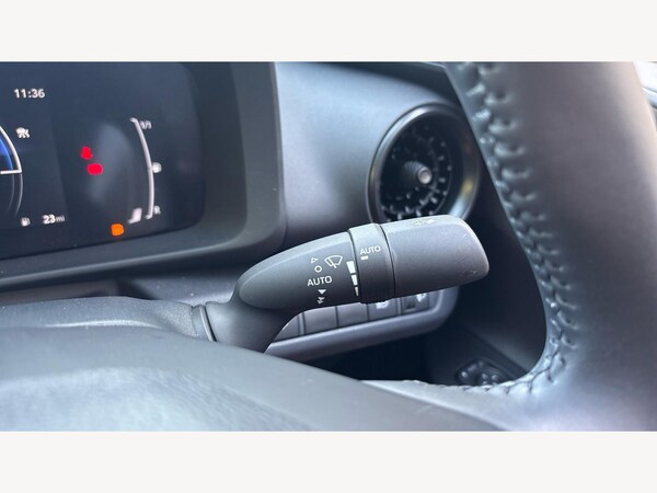 Used Toyota C-HR 2024 for sale - 76059796: Photo 25