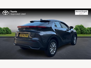 Used Toyota C-HR 2024 for sale - 76059796: Photo 2