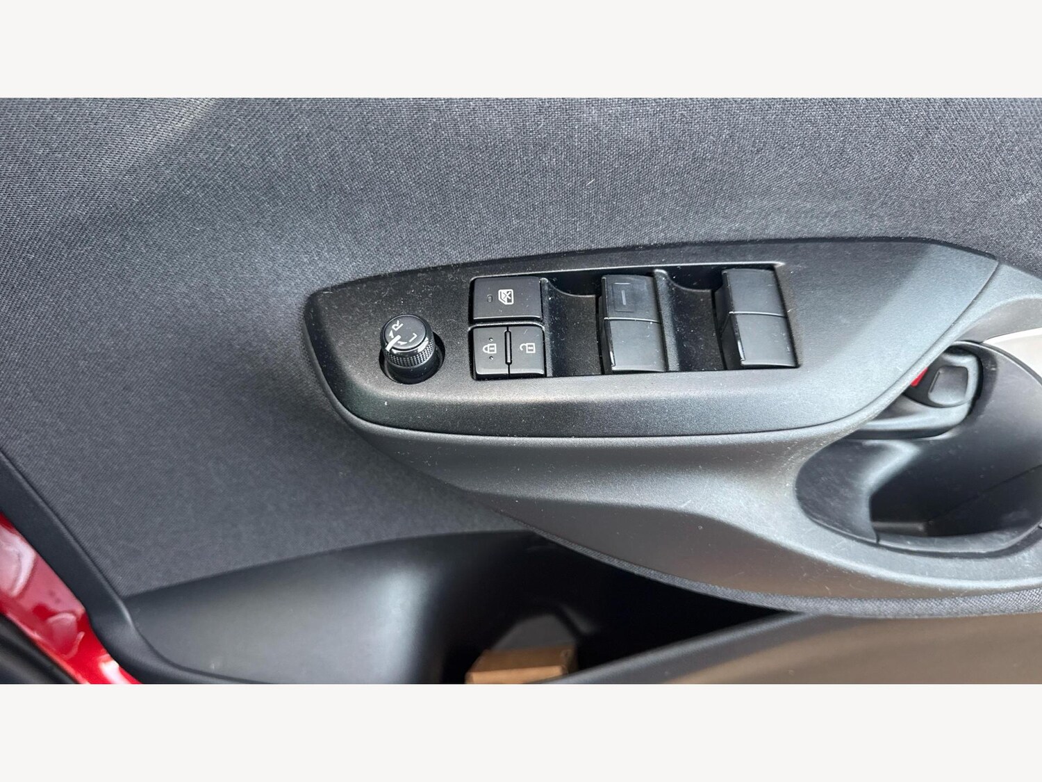 Used Toyota Yaris 2023 for sale - 76551048: Photo 32