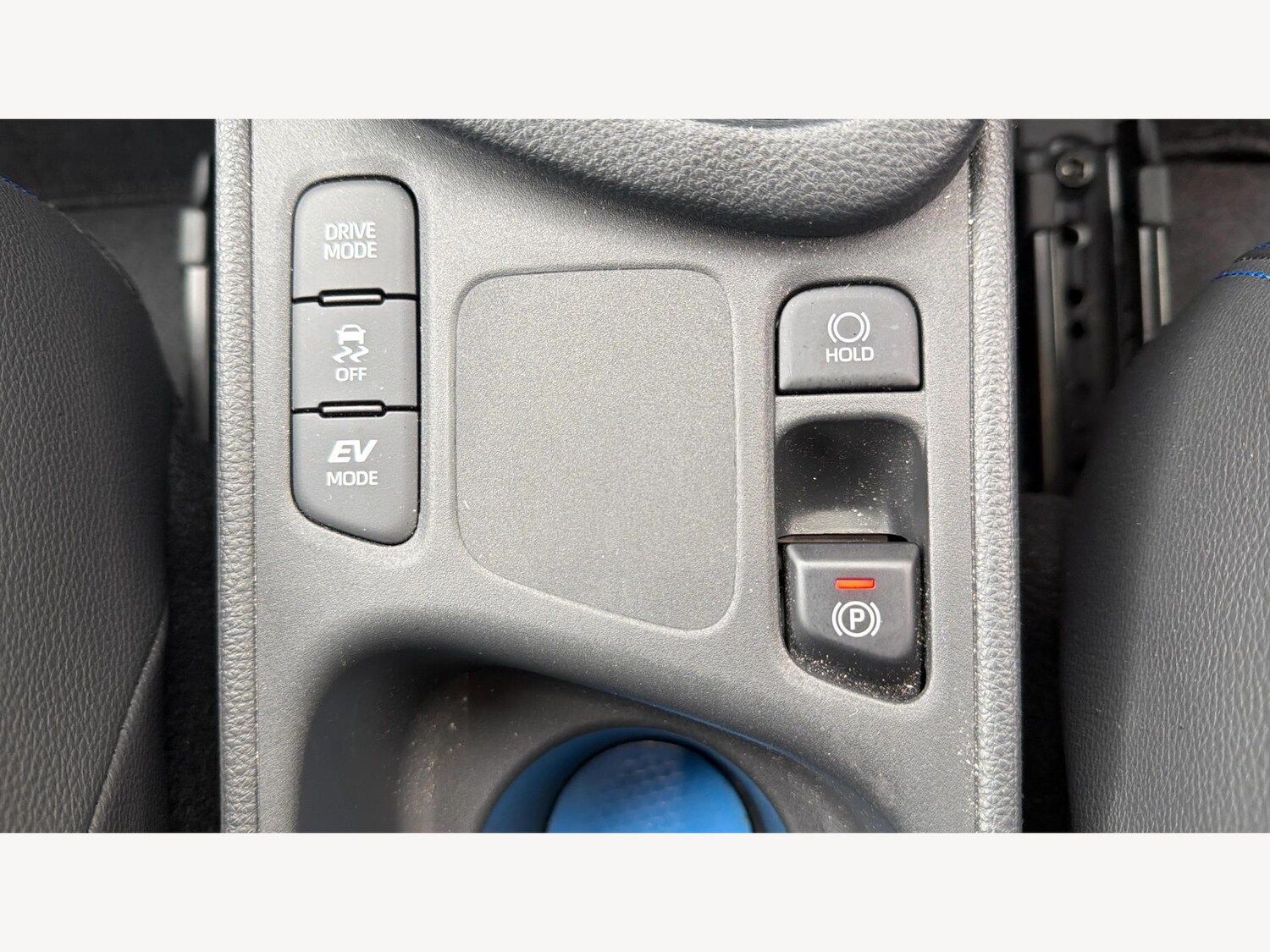 Used Toyota Yaris 2024 for sale - 76456991: Photo 30