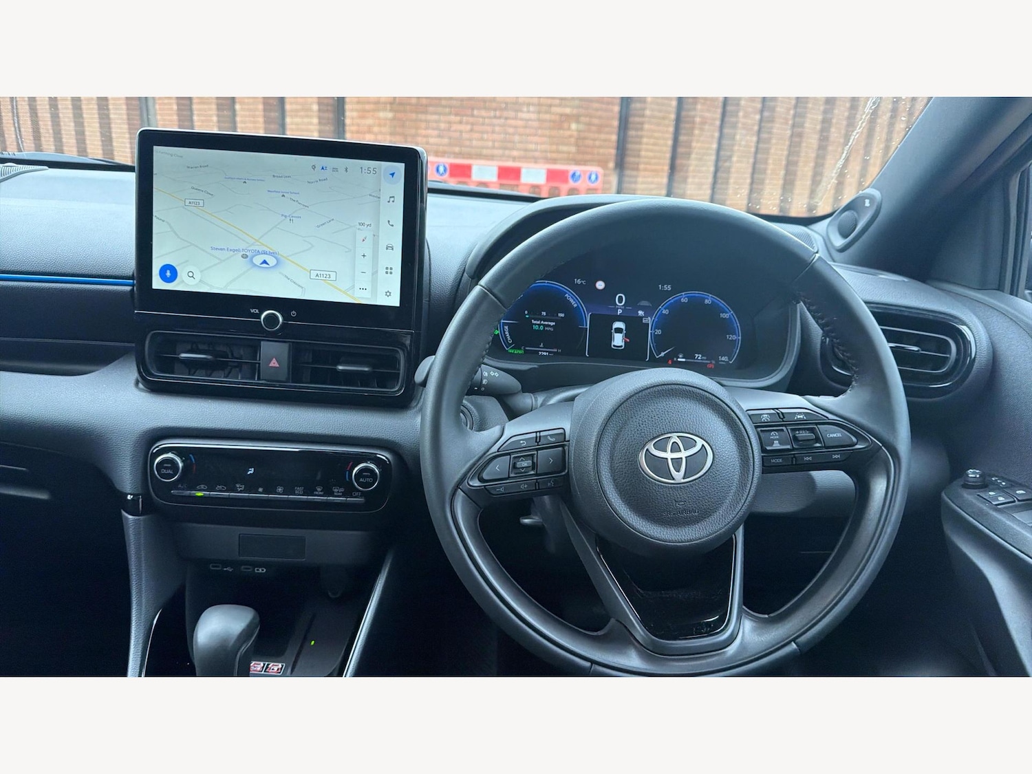 Used Toyota Yaris 2024 for sale - 76456991: Photo 8