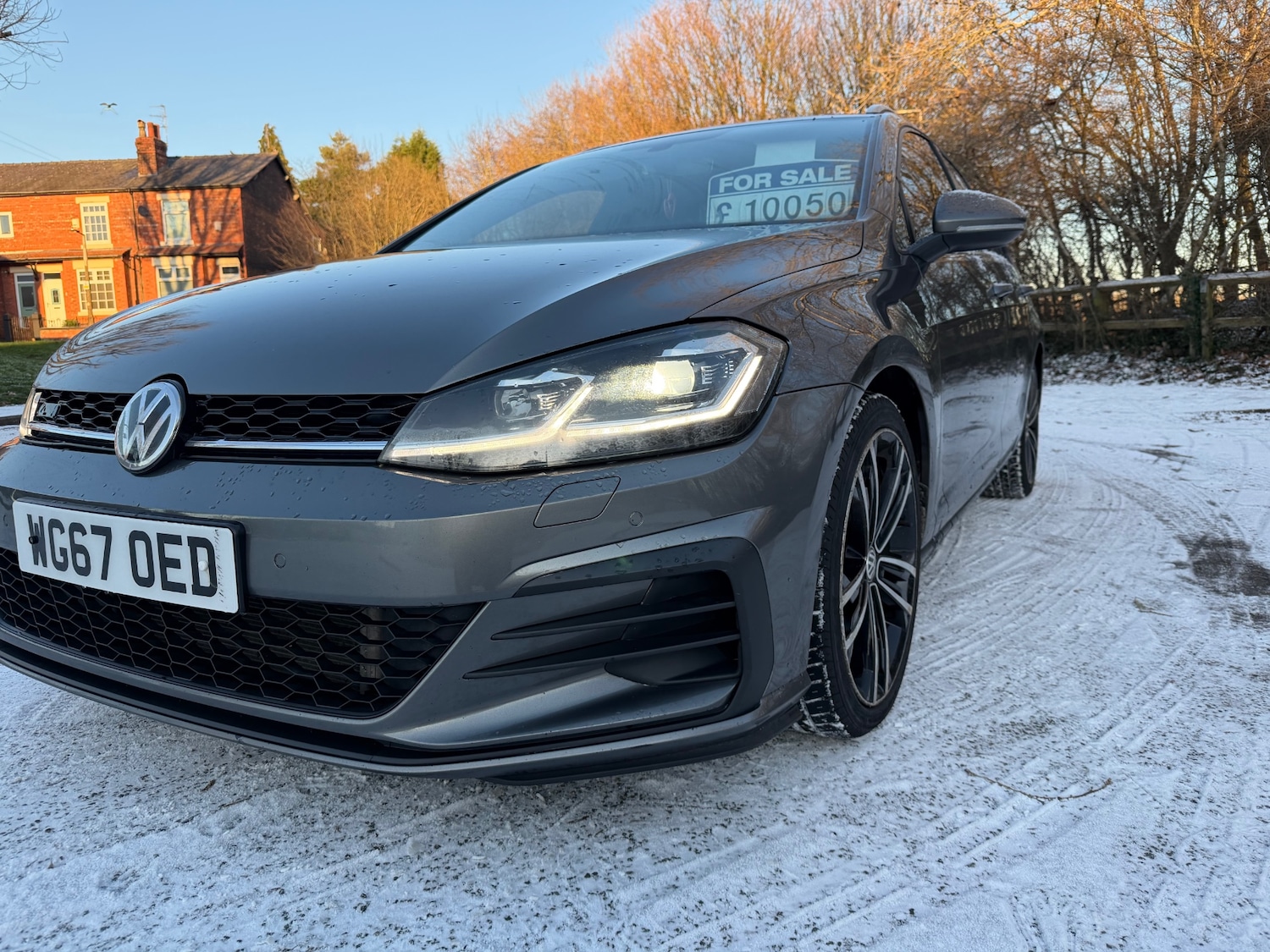 Used Volkswagen Golf 2017 for sale - 77106282: Photo 2