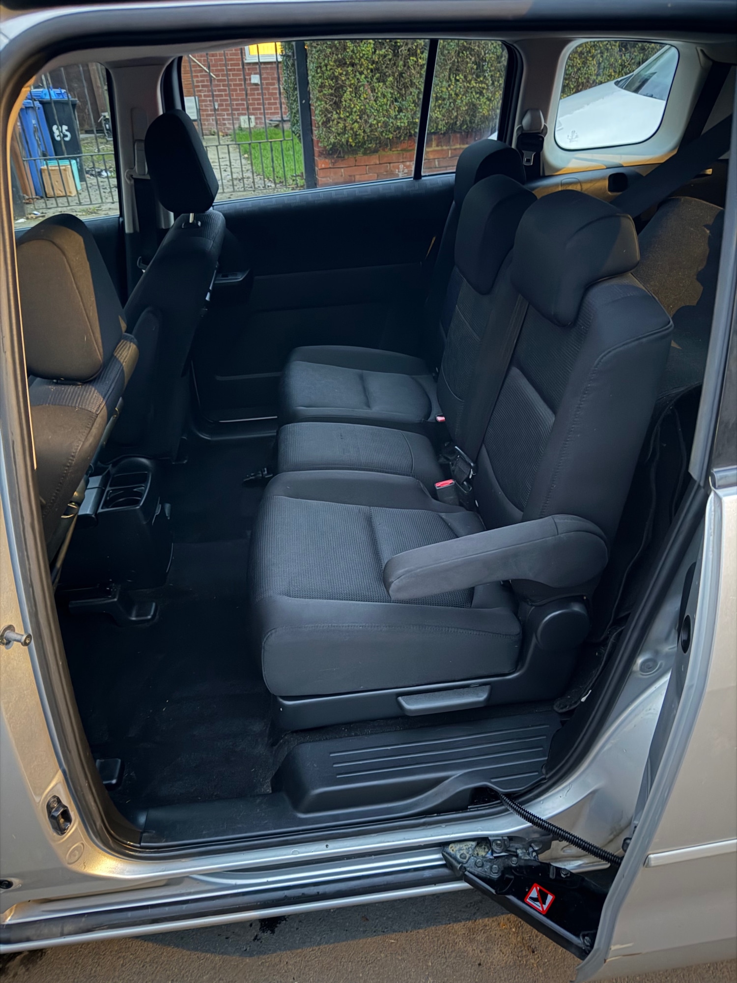 Used Mazda Mazda5 2008 for sale - 77058513: Photo 9