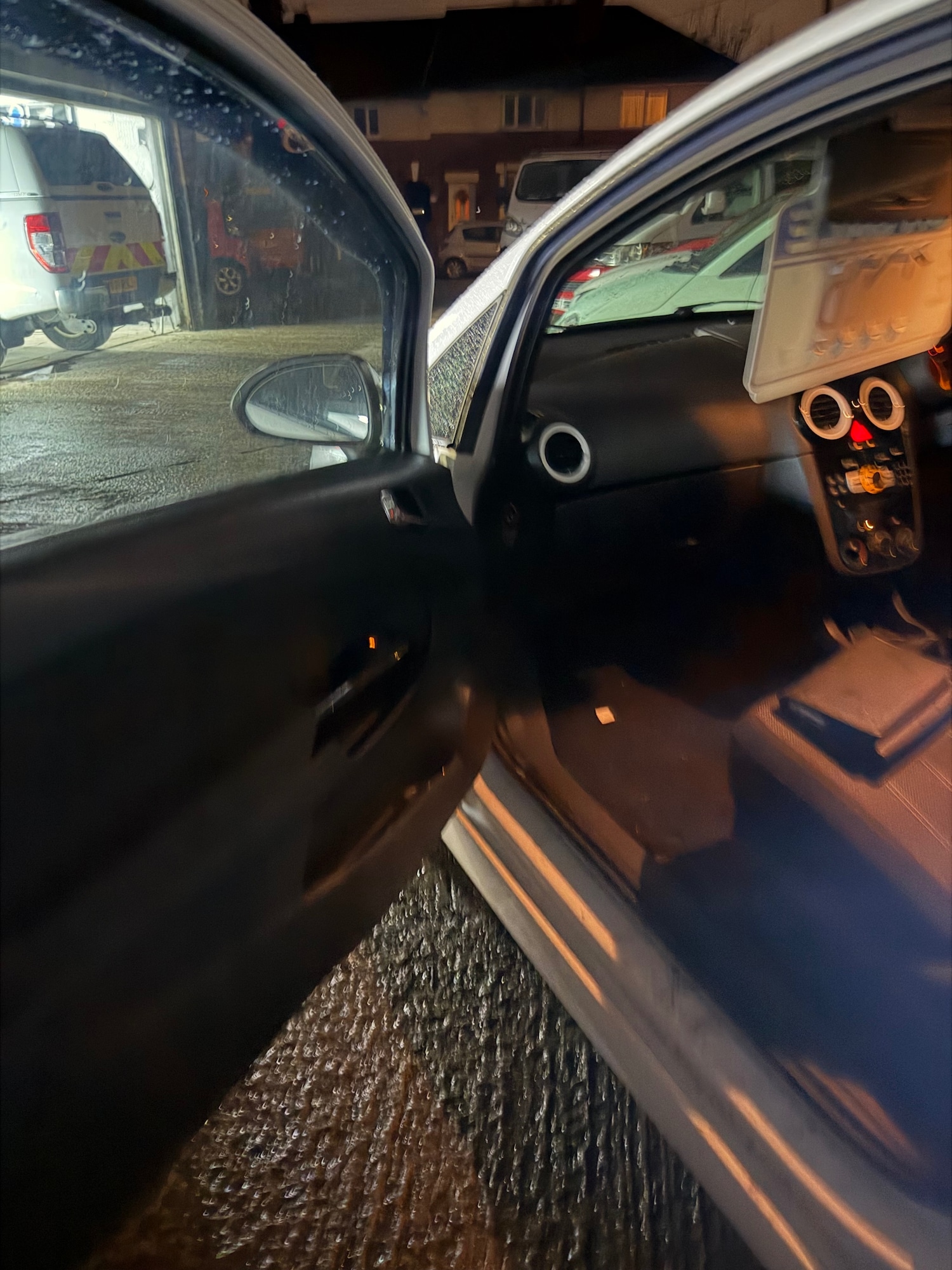 Used Vauxhall Corsa 2012 for sale - 77465976: Photo 11