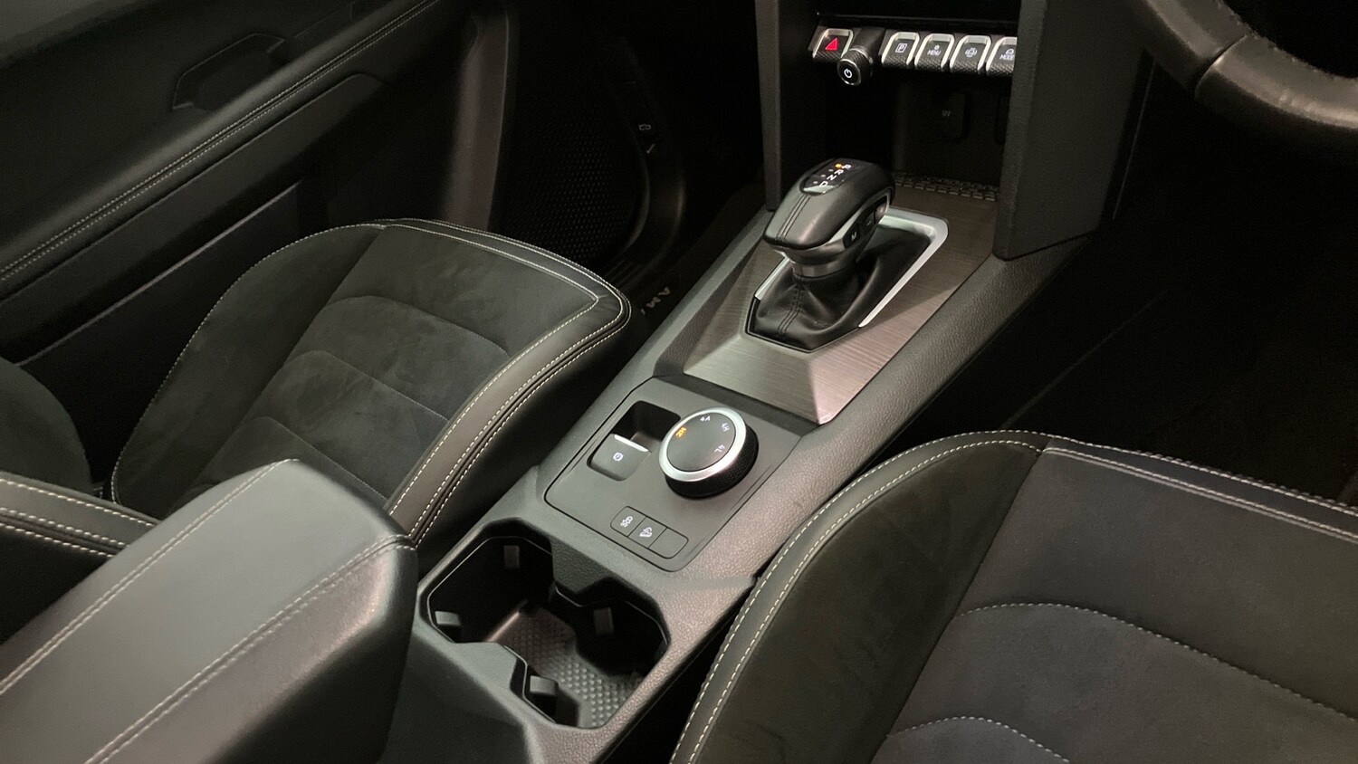 Used Volkswagen Amarok 2023 for sale - 76329880: Photo 14