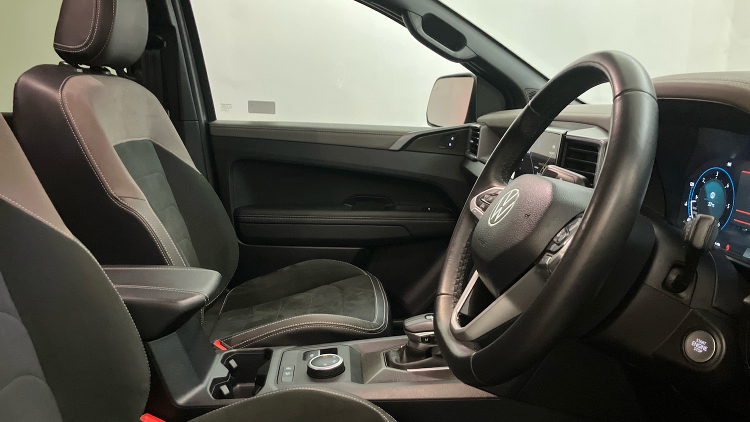 Used Volkswagen Amarok 2023 for sale - 76329880: Photo 15