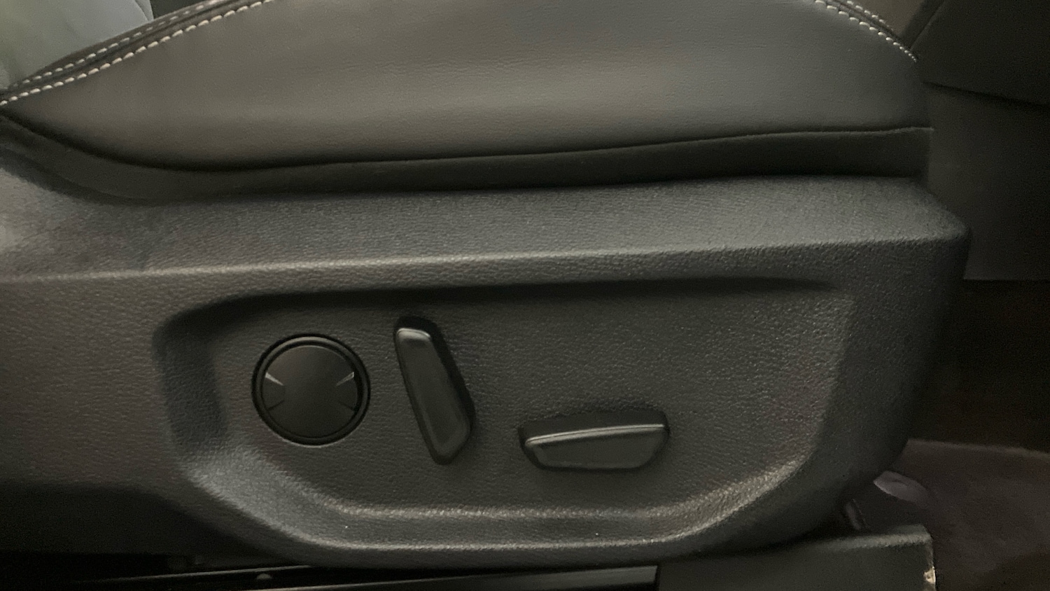 Used Volkswagen Amarok 2023 for sale - 76329880: Photo 25