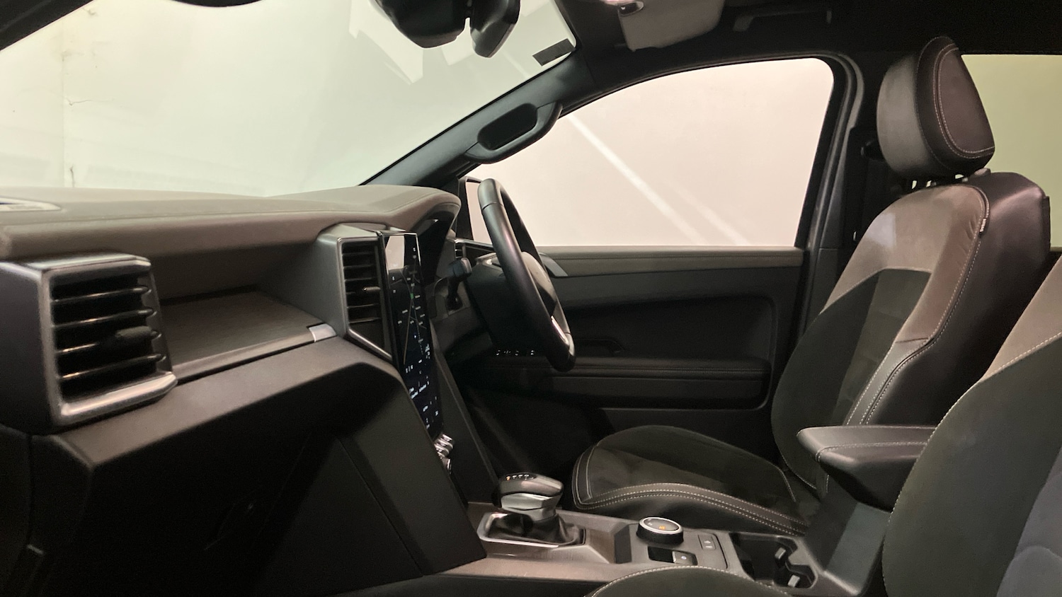 Used Volkswagen Amarok 2023 for sale - 76329880: Photo 26