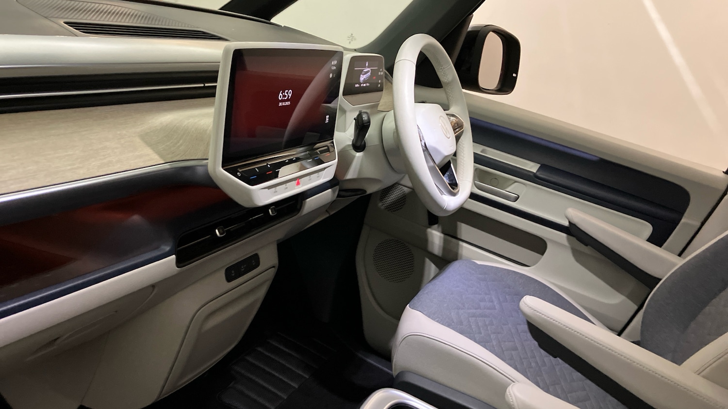 Used Volkswagen ID.Buzz 2024 for sale - 77245473: Photo 2