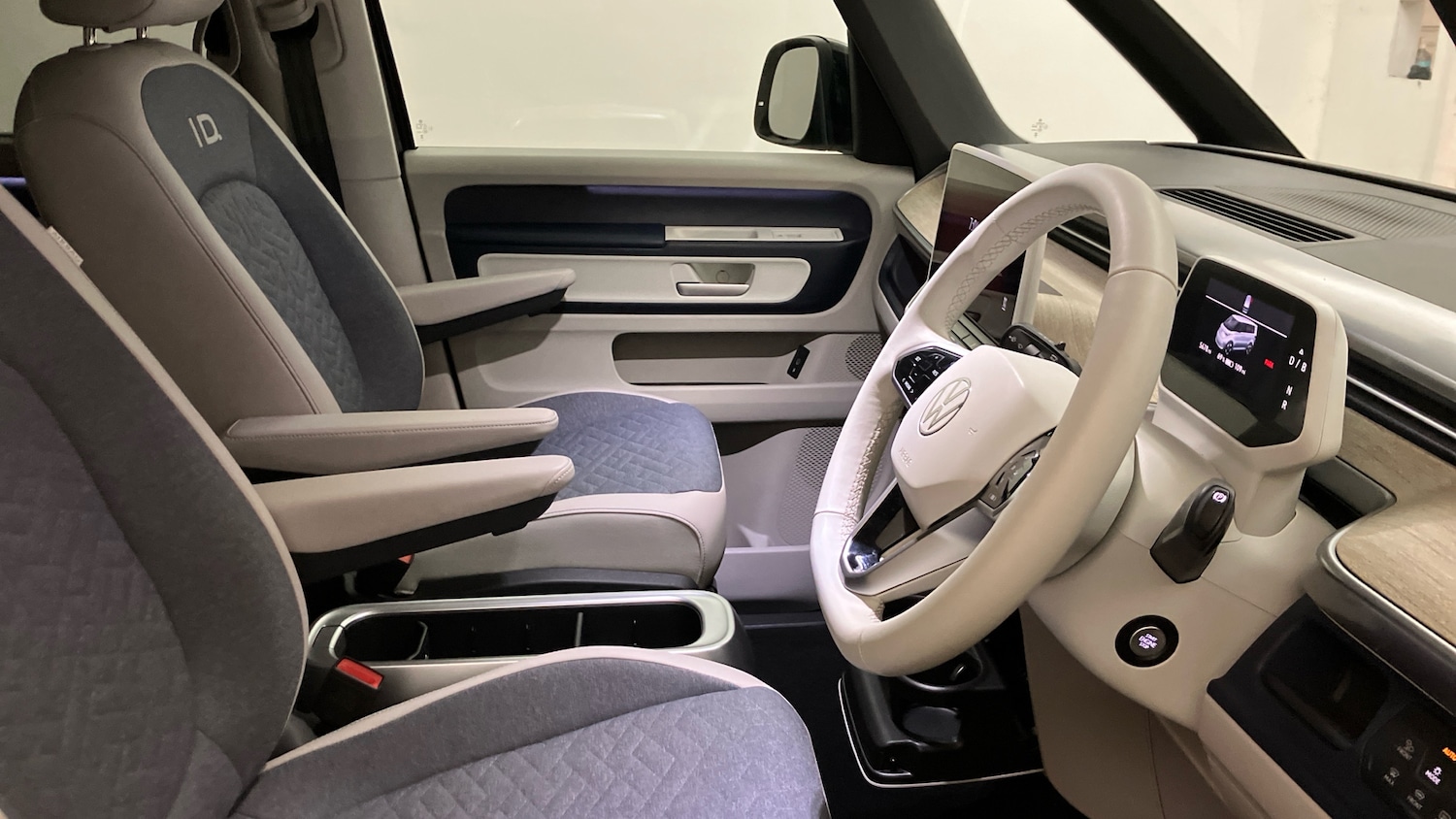 Used Volkswagen ID.Buzz 2024 for sale - 77245473: Photo 31