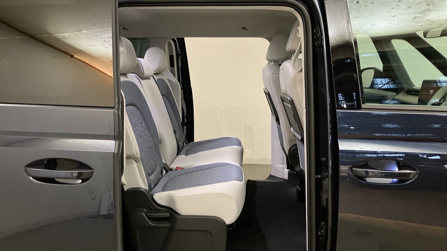 Used Volkswagen ID.Buzz 2024 for sale - 77245473: Photo 36