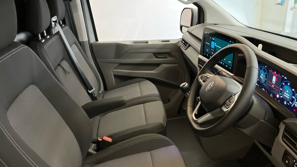 Used Volkswagen Transporter 2025 for sale - 76156511: Photo 28