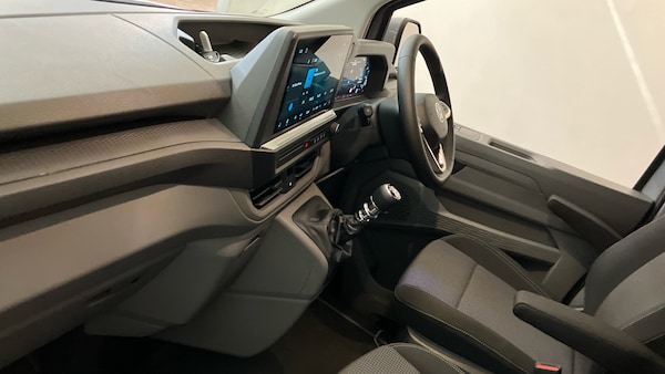Used Volkswagen Transporter 2025 for sale - 76156511: Photo 2