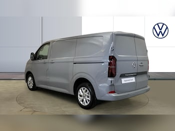Used Volkswagen Transporter 2025 for sale - 76156511: Photo 3