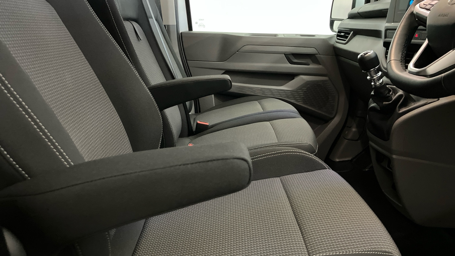 Used Volkswagen Transporter 2025 for sale - 77981759: Photo 25