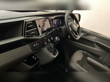 Used Volkswagen Transporter 2022 for sale - 78106192: Photo