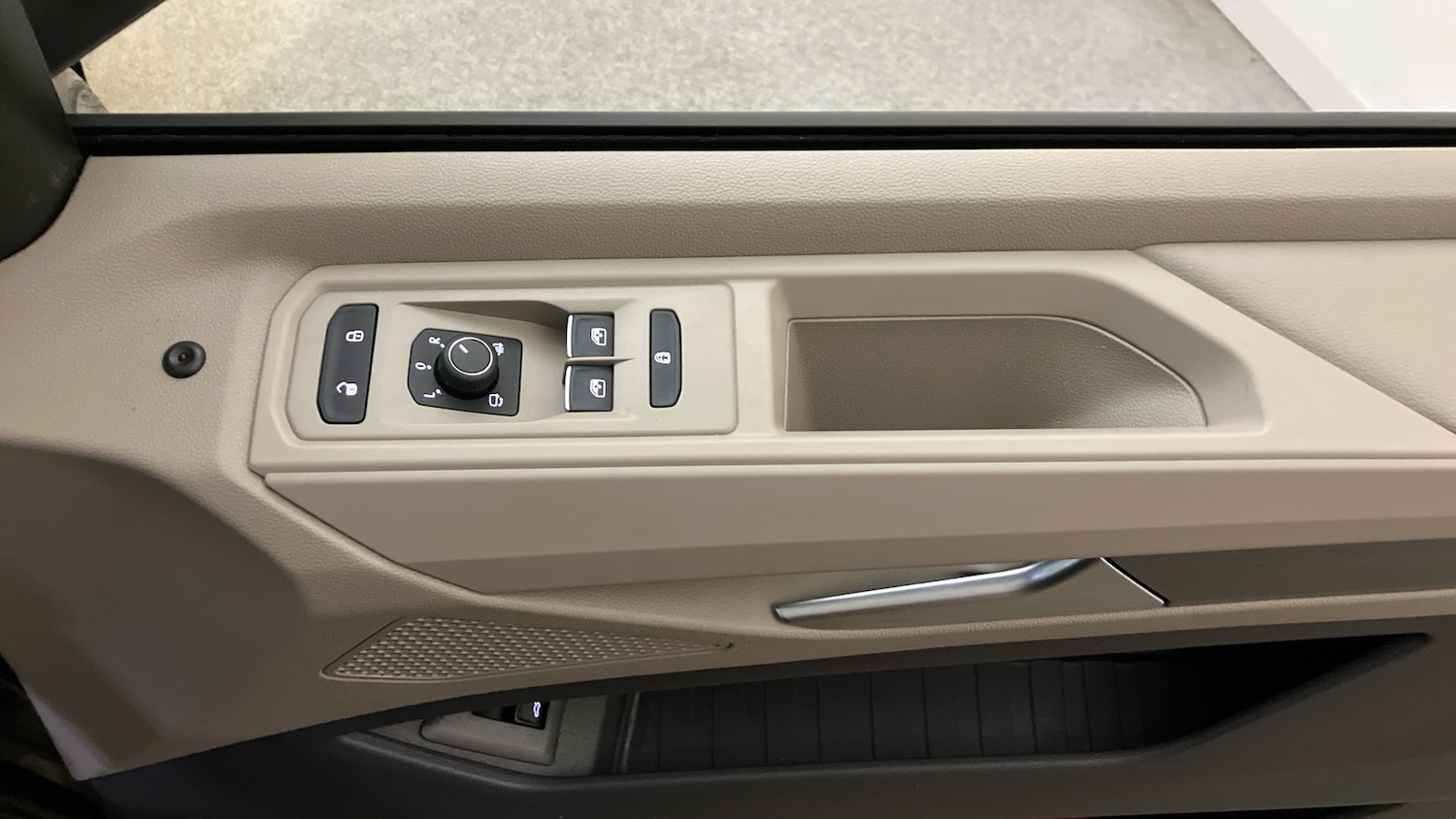 Used Volkswagen Multivan 2025 for sale - 76340493: Photo 19