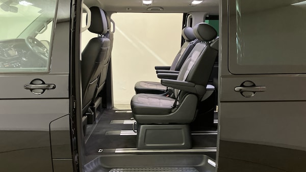 Used Volkswagen Caravelle 2021 for sale - 76205405: Photo 25